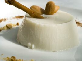 Biancomangiare-alle-mandorle