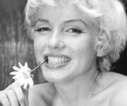 marilyn-monroe-123988307109638200