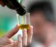 olio_mentre_si_versa