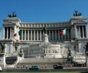 Vittoriano_on_Piazza_Venezia