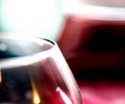 Dettaglio-calici-di-vino