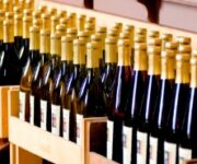 Wine-Shops_Tarara_billboard