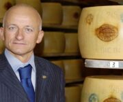 Giuseppe_Alai_parmigiano_reggiano