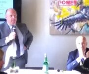 Alessandro_Rosso_e_Corrado_Peraboni_seduto