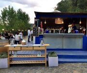 temporary_restaurant