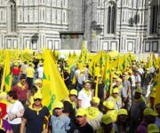 Piazza_duomo_cinghiali