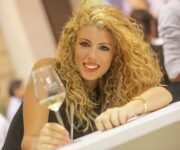 soave_generico_con_ragazza