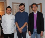 da_sinistra_lo_chef_Bleri_Dervishi_Theo_Zierock_figlio_di_Elisabetta_Foradori_Guido_Coffa_Founder_Monaci_delle_Terre_Nere__Seguiranno_le_etichette_e_i_piatti