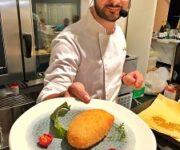 37876136_2002866883097904_1581839702112075776_n