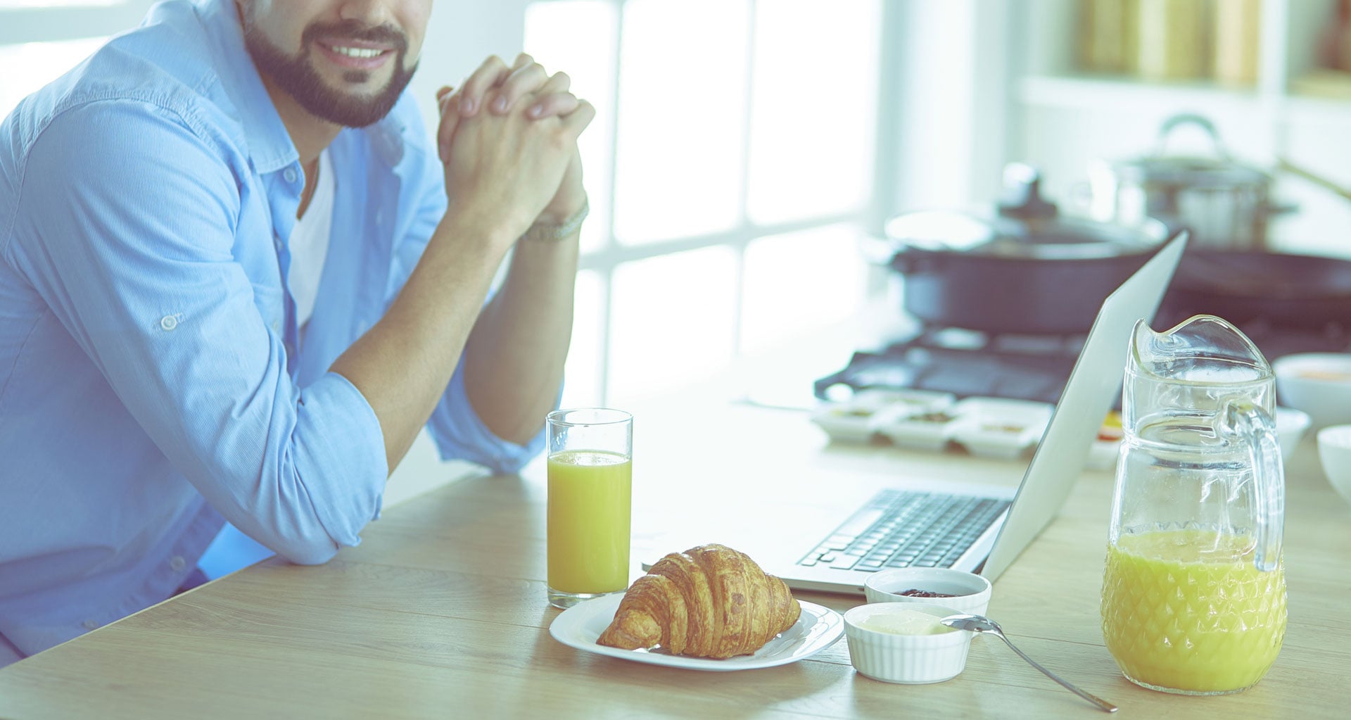 Croissant confezionati a colazione