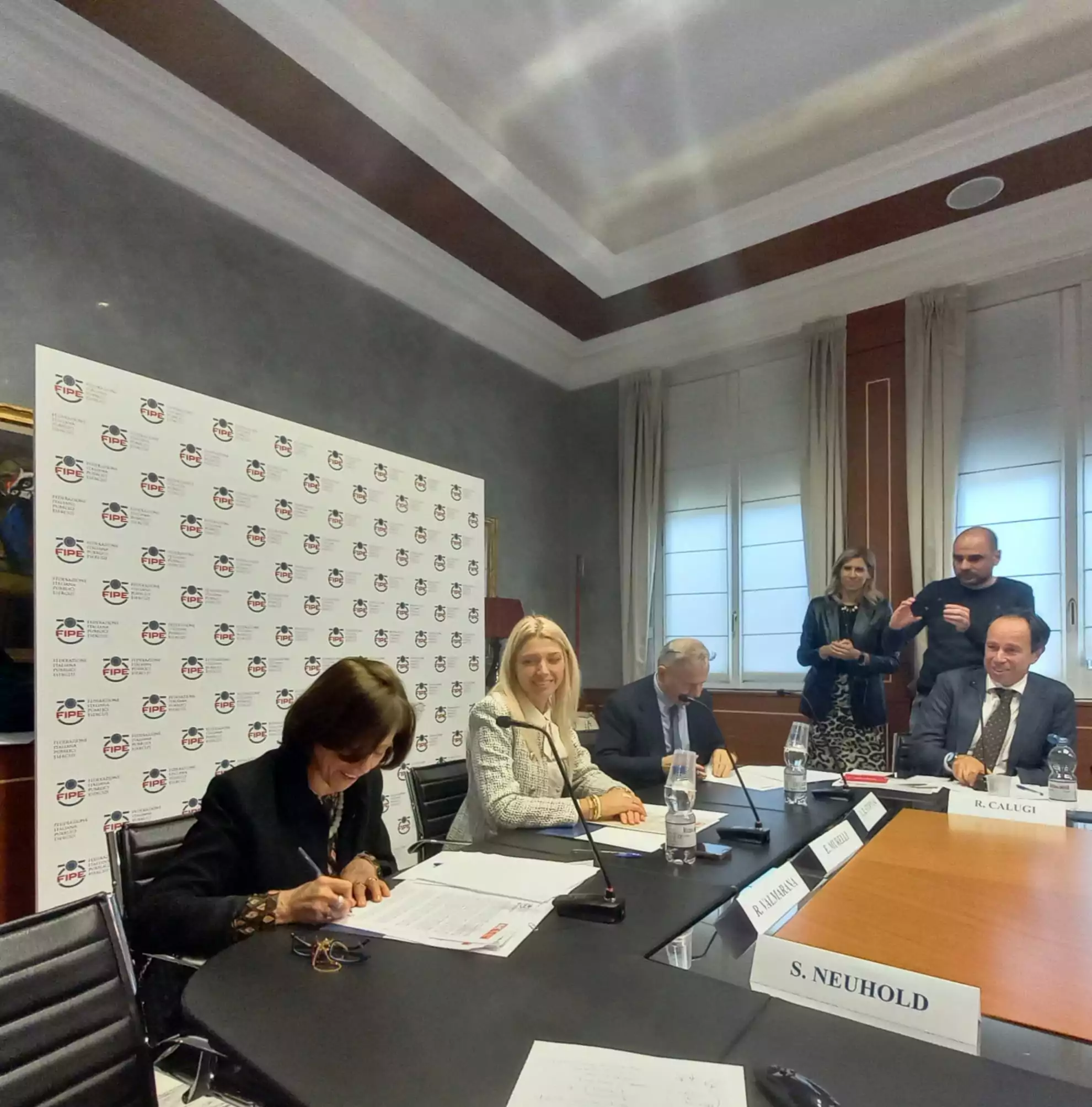 La firma del protocollo d’intesa tra Fipe-Confcommercio e Aic – Associazione Italiana Celiachia