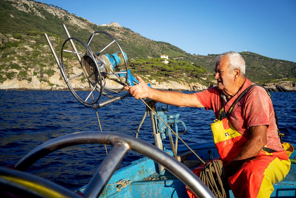 La pesca artigianale dell’Isola del Giglio – ph Marco del Comune