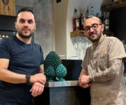 Da sinistra Rosario e Salvatore Mirenda, proprietari di Fermento 2.0 a Cefalù