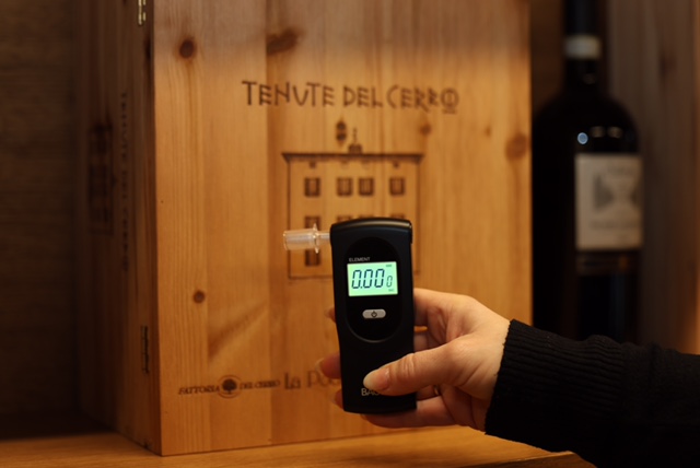 L’etilometro in cantina di Tenute del Cerro