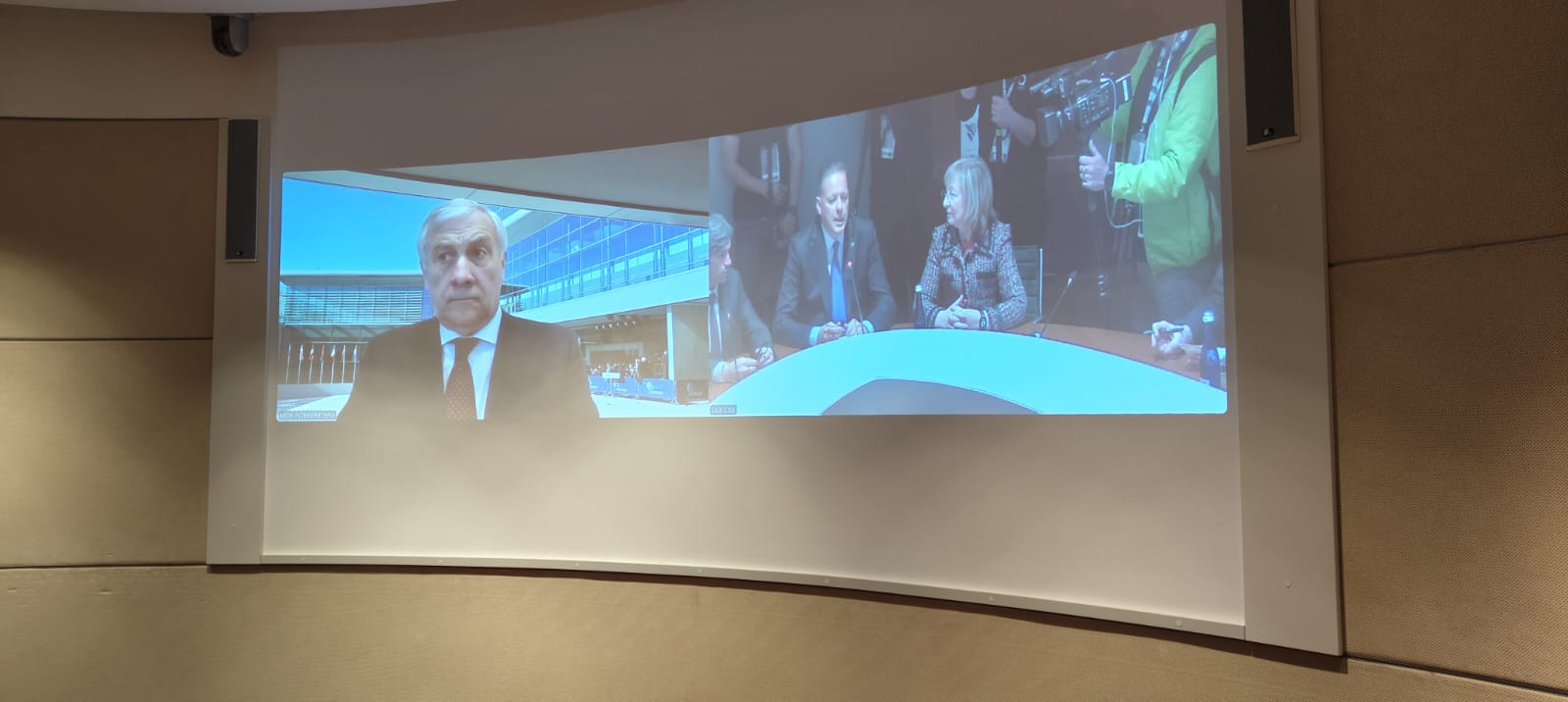Antonio Tajani durante il videocollegamento al Vinitaly