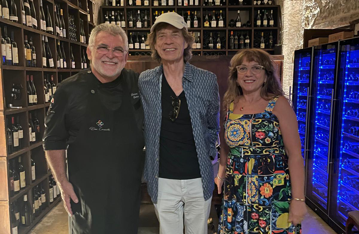 Giovanni Guarneri, la moglie Ketty Bronzi e Mick Jagger al centro