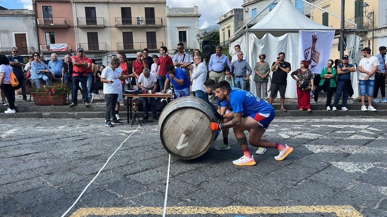La gara delle Botti a EnoEtna 2025