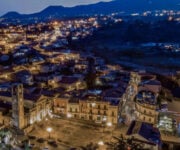 Una veduta dall’alto di Santa Venerina