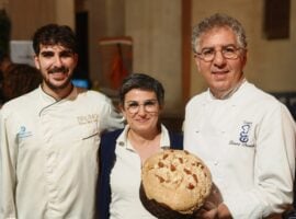 Vincenzo, Carmen e Bruno Armenia di Bruno Sicilian Taste con il panettone alla carota novella di Ispica igp