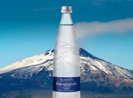 Acqua Cavagrande nata nel grembo dell’Etna