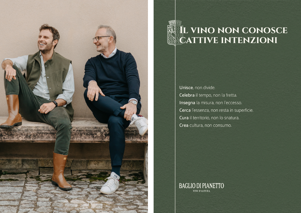 Da sinistra Grégoire Desforges, Dante Bonacina e il manifesto lanciato da Baglio di Pianetto