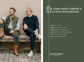 Da sinistra Grégoire Desforges, Dante Bonacina e il manifesto lanciato da Baglio di Pianetto