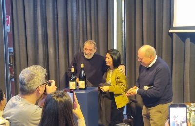 Da sinistra Emanuele Trevi, Elisa Macellari e Oscar Farinetti