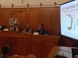 L’incontro nella sala consiliare del Comune di Linguaglossa