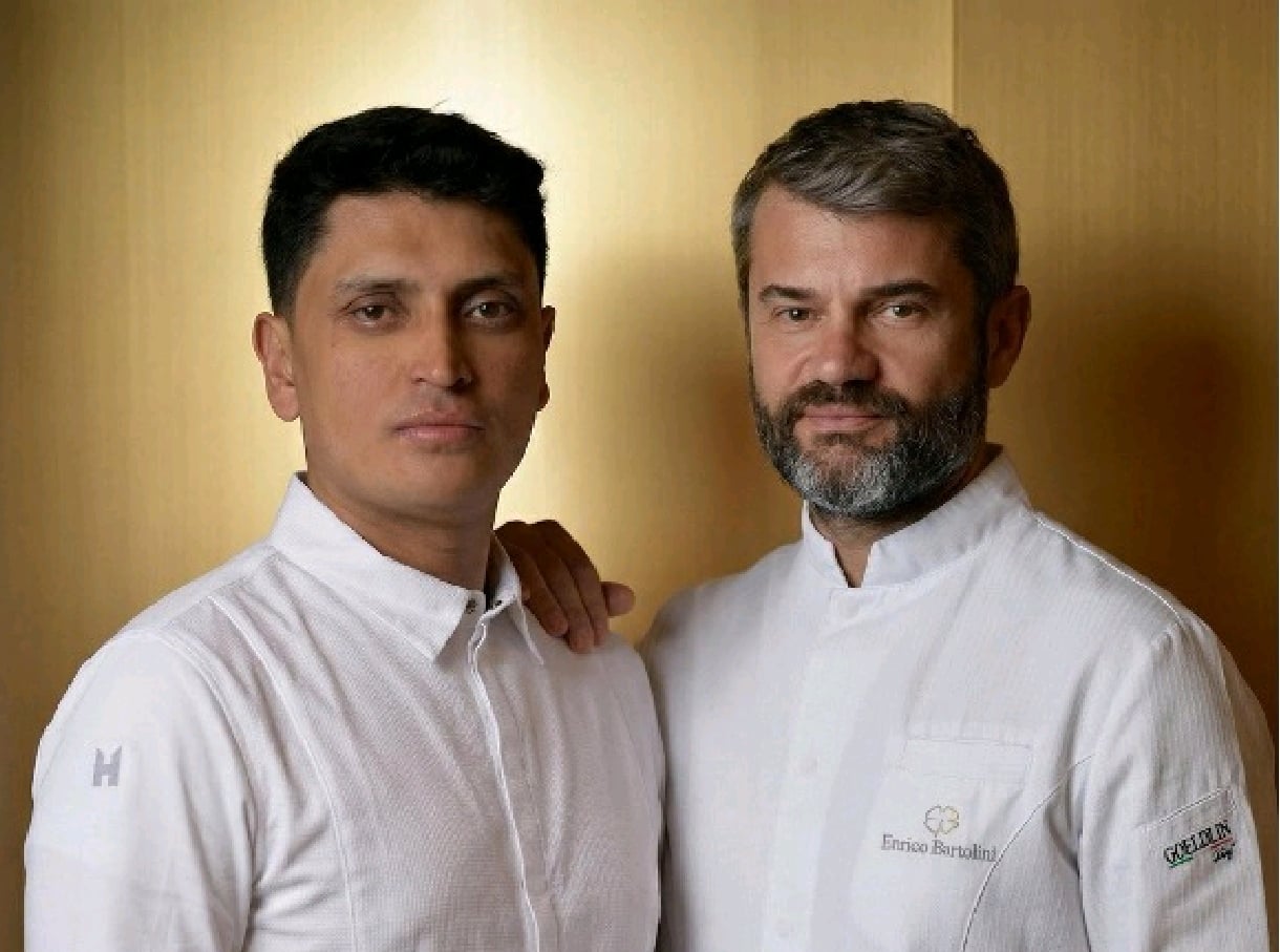 Da sinistra lo chef colombiano Juan Camilo Quintero e lo chef stellato Enrico Bartolini