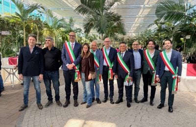 Da sinistra Francesco Cambria, Massimo Nicotra, Antonio Bonanno, Raffaella Schirò,  Alfio Cosentino, Concetto Stagnitti, Sergio Cimmino, Davide Spartà, Emanuele Motta