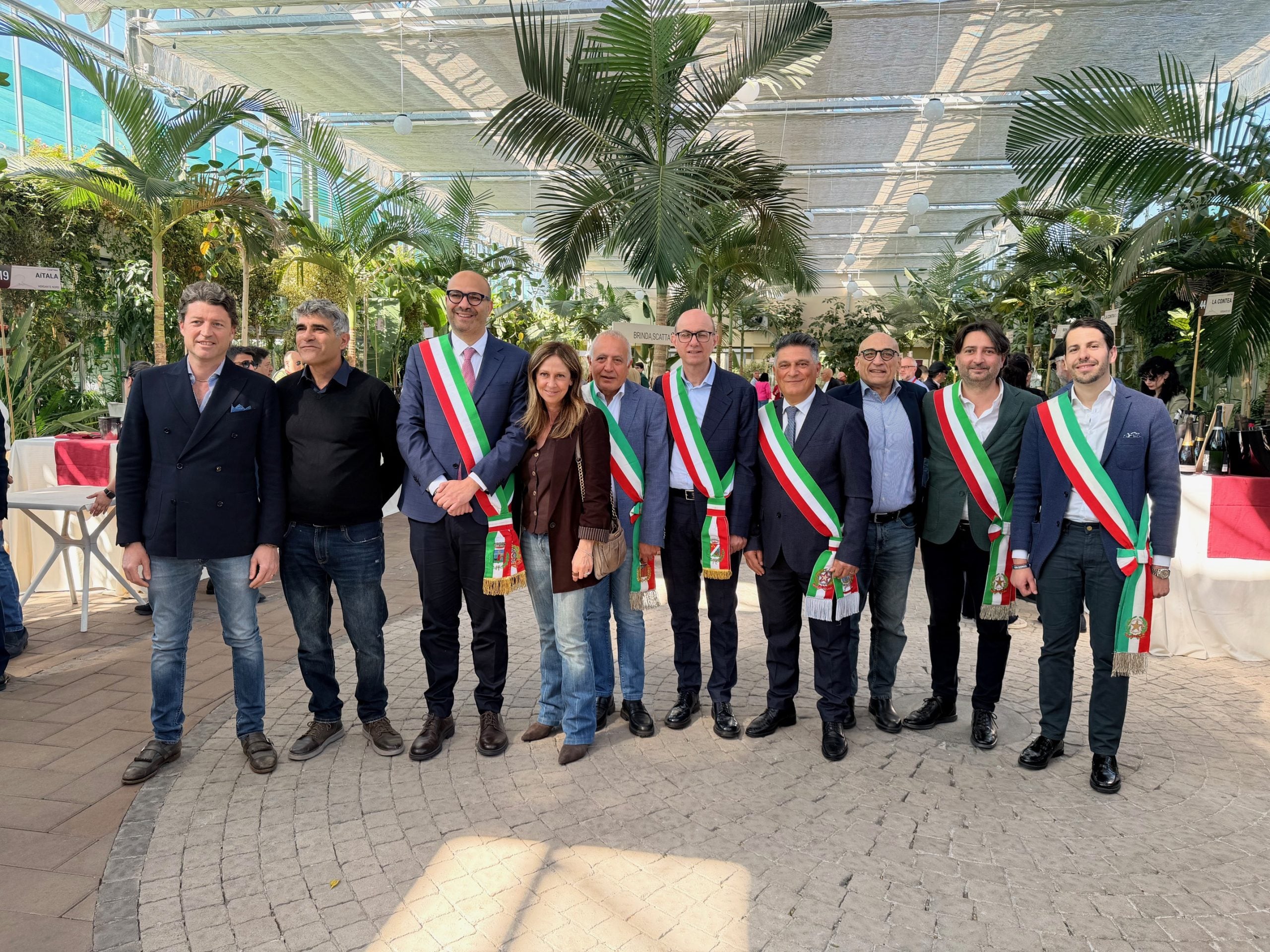 Da sinistra Francesco Cambria, Massimo Nicotra, Antonio Bonanno, Raffaella Schirò,  Alfio Cosentino, Concetto Stagnitti, Sergio Cimmino, Davide Spartà, Emanuele Motta