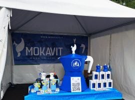 Caffettiera gigante