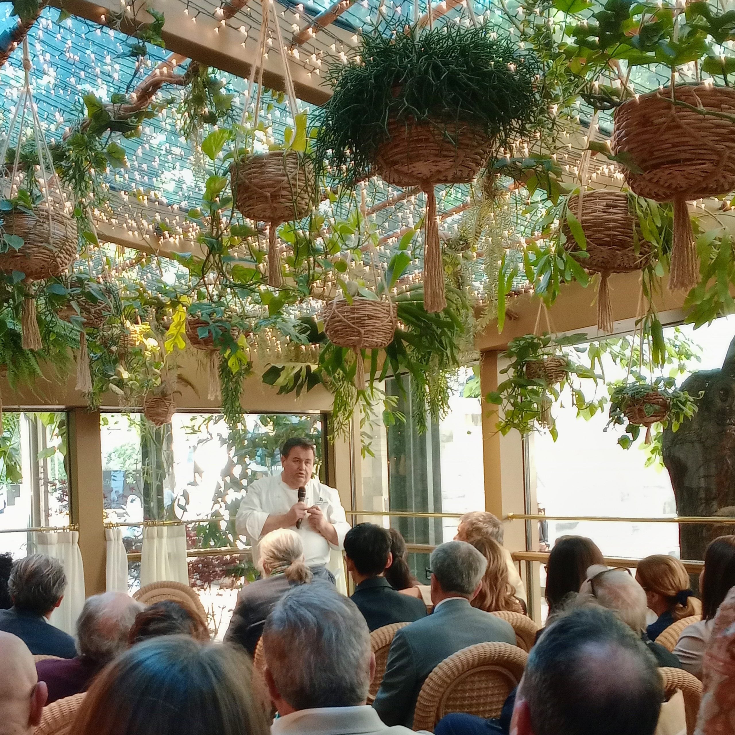 Gennaro Esposito nel Caruso Nuovo Bistrot di Milano