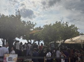 L’evento con vini e vignaioli al ritmo di rock’n’roll e 5 assaggi strepitosi, ecco “Sulle Bucce”
