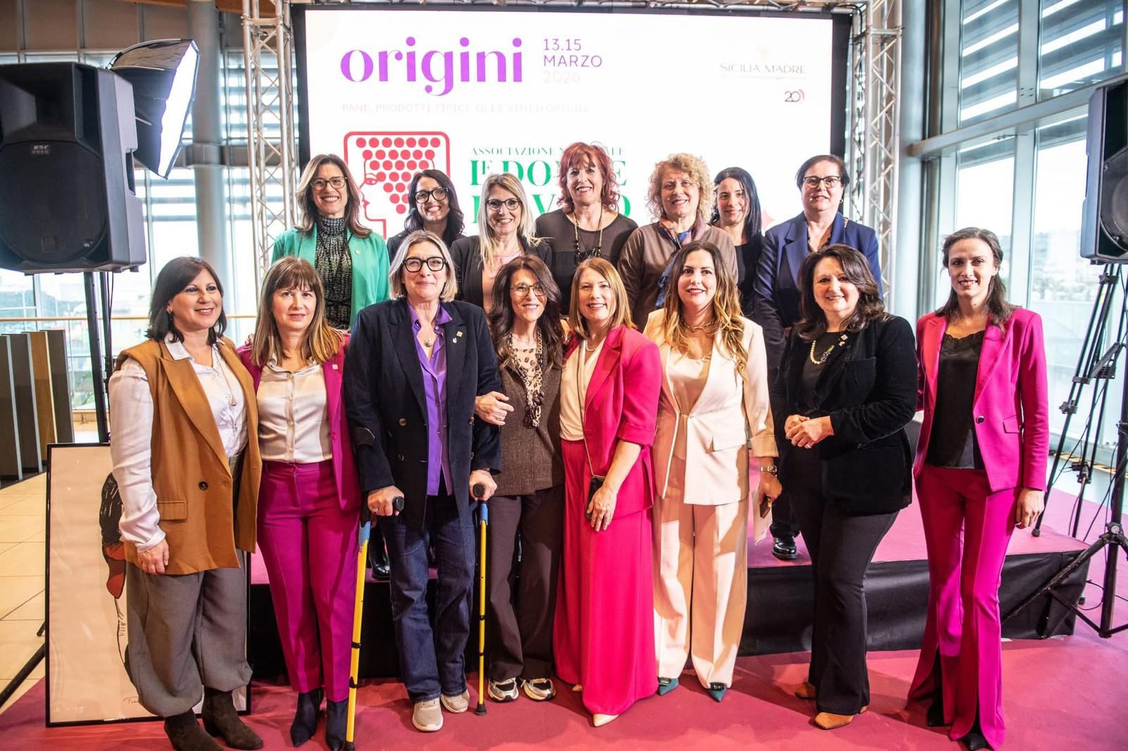 Una parte della delegazione siciliana dell’associazione Donne del vino