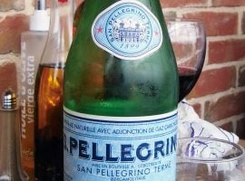 Acqua San Pellegrino in un ristorante