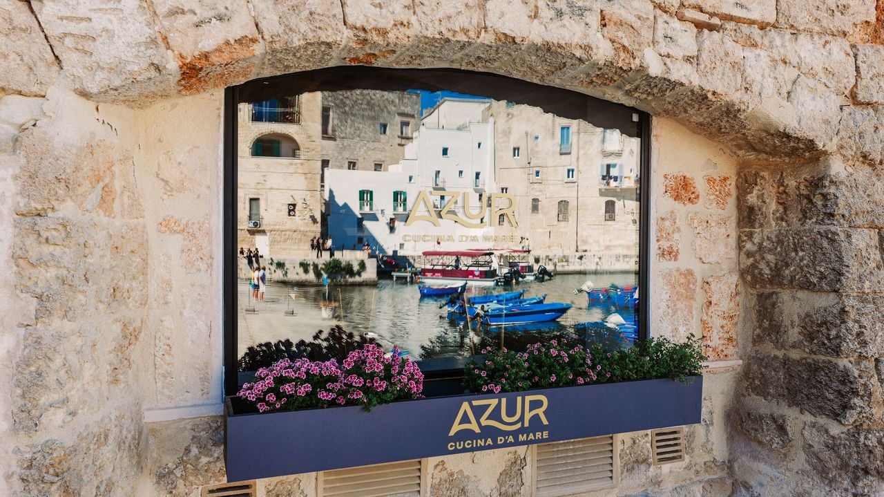 L’esterno di Azur