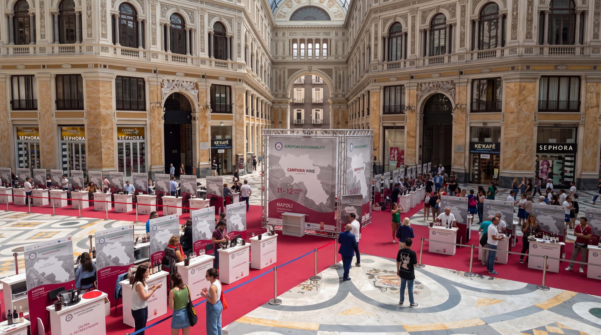 Campania.Wine, la Galleria Umberto I a Napoli